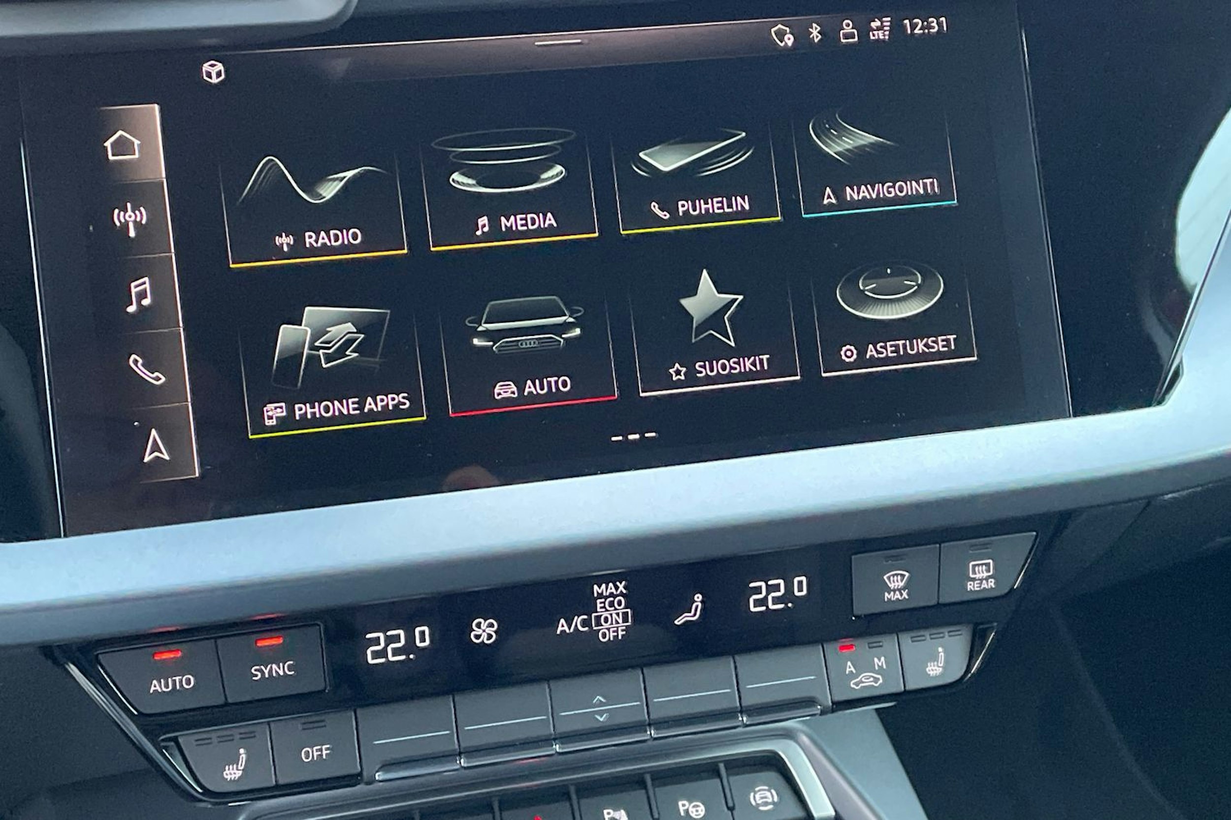 punainen Audi A3 2025 kuva 13.