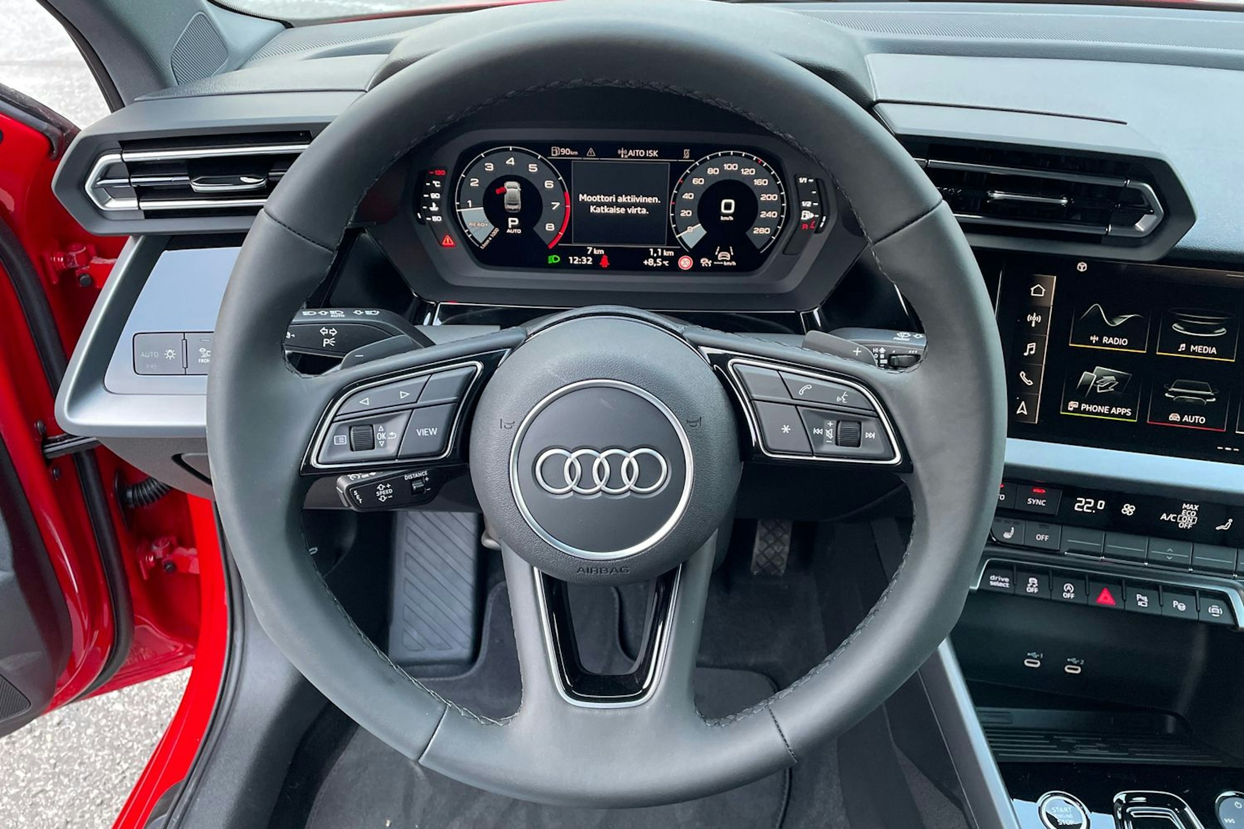 punainen Audi A3 2025 kuva 15.