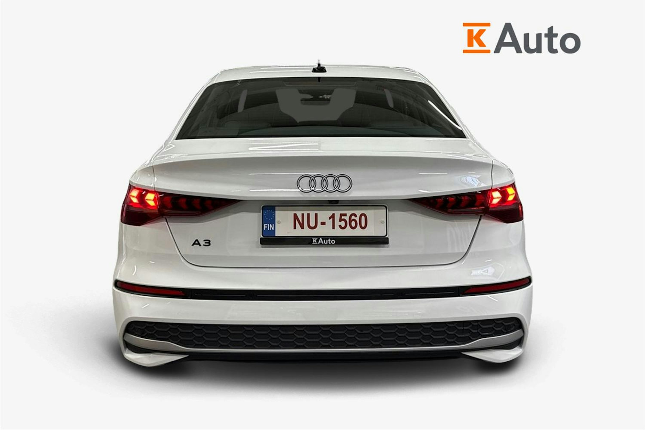 valkoinen Audi A3 2025 kuva 3.