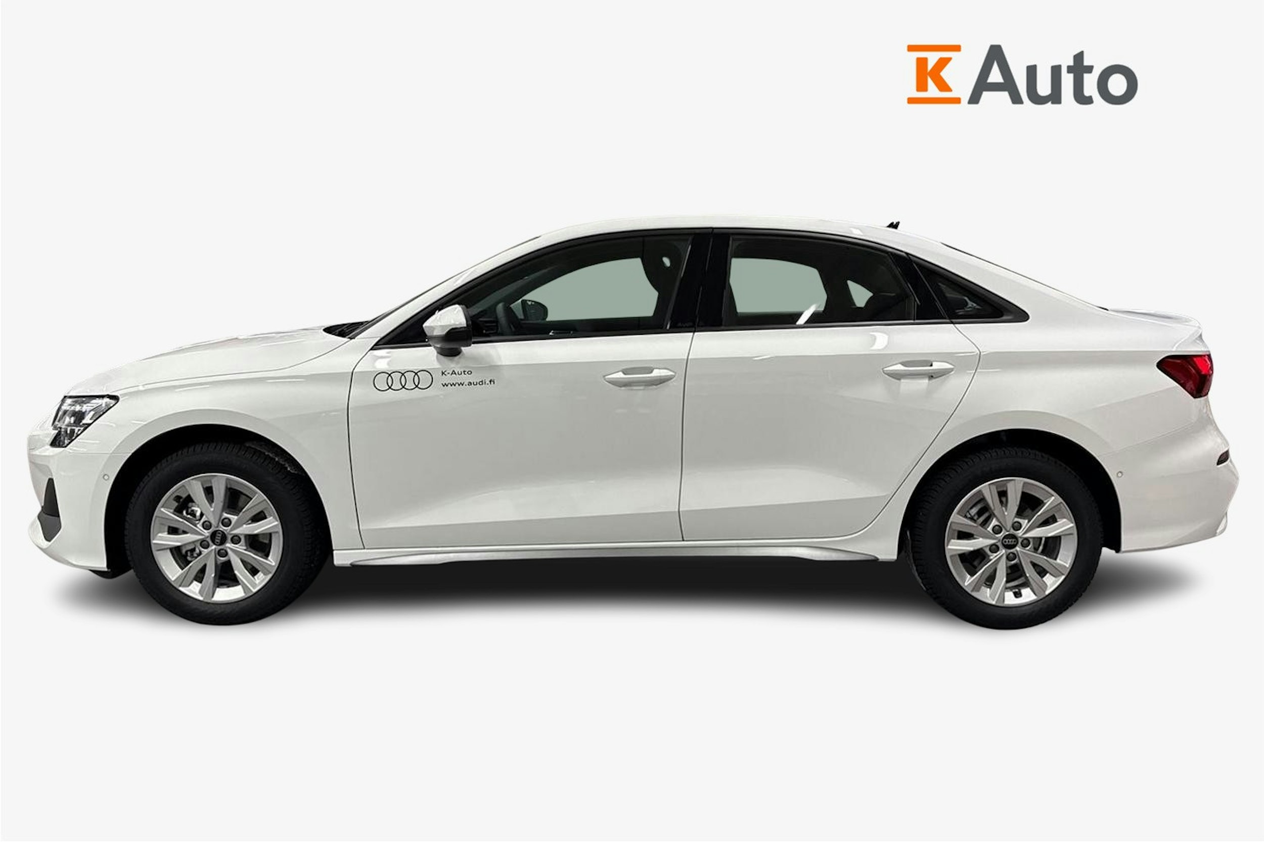 valkoinen Audi A3 2025 kuva 5.
