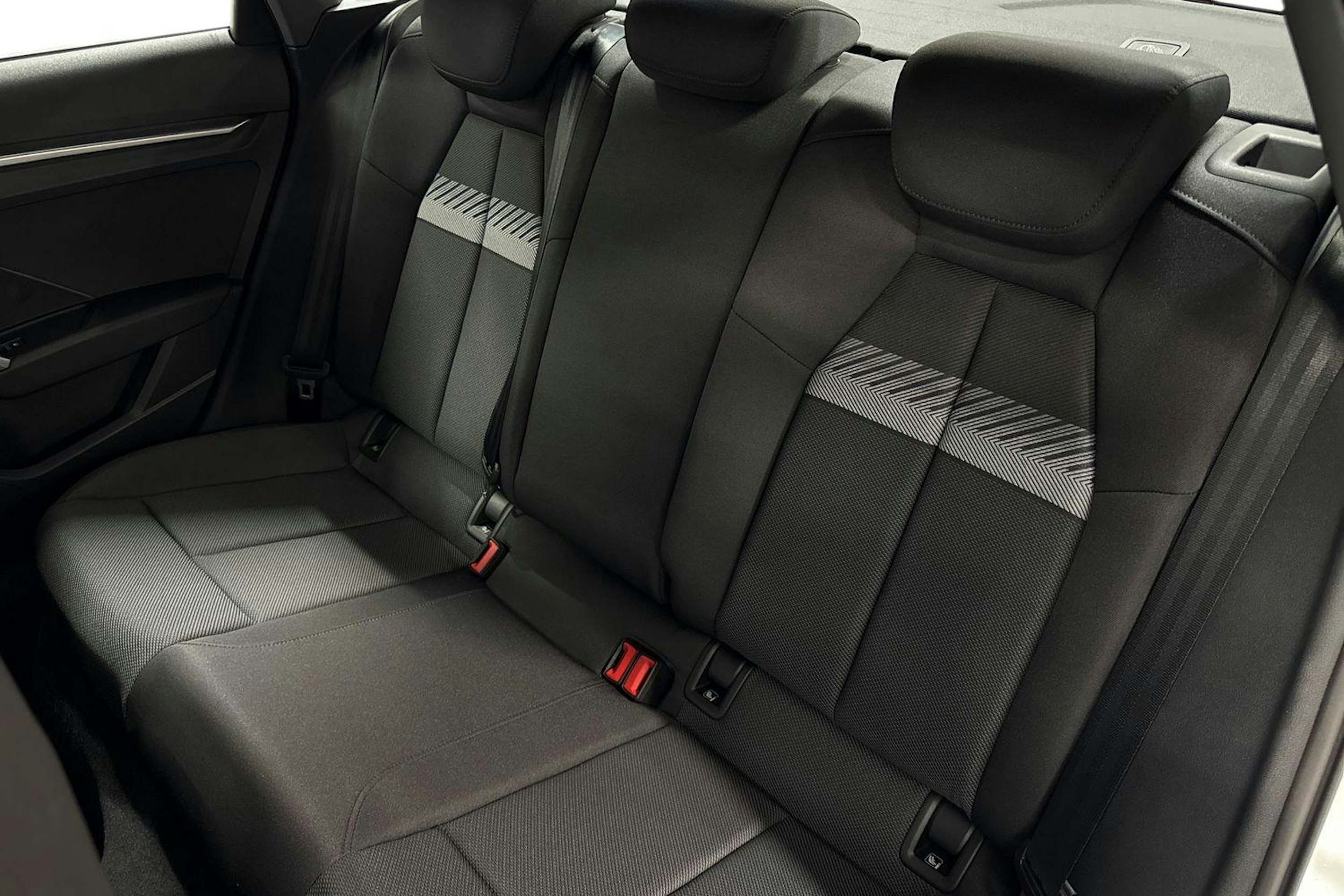 valkoinen Audi A3 2025 kuva 8.