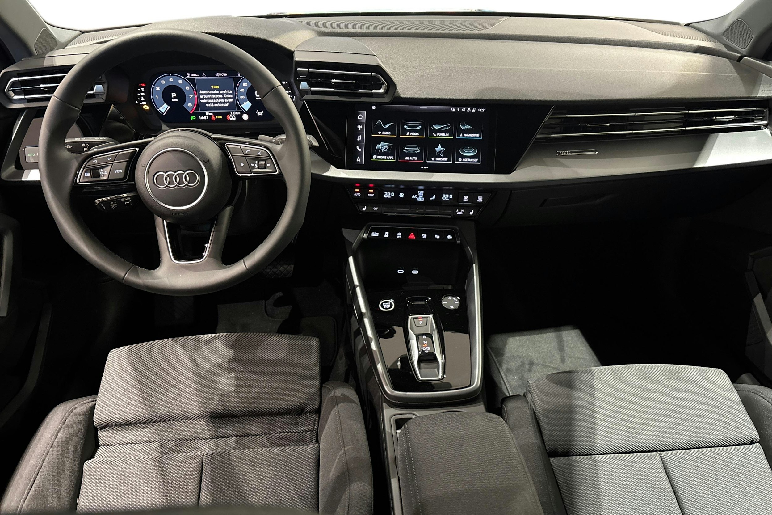 manhattan harmaa Audi A3 2025 kuva 14.