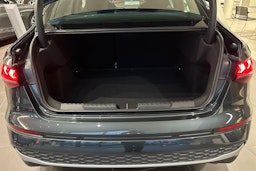 manhattan harmaa Audi A3 2025 kuva 23.