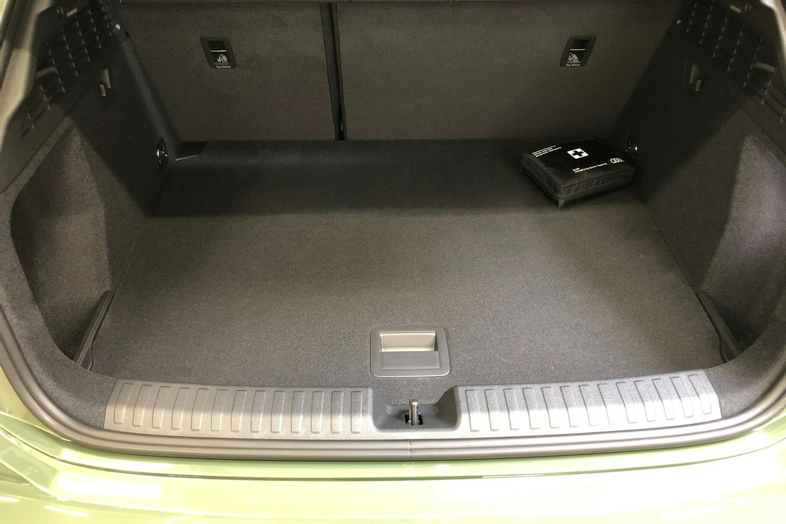 met. vihreä Audi A3 2025 kuva 12.