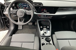harmaa Audi A3 2025 kuva 7.