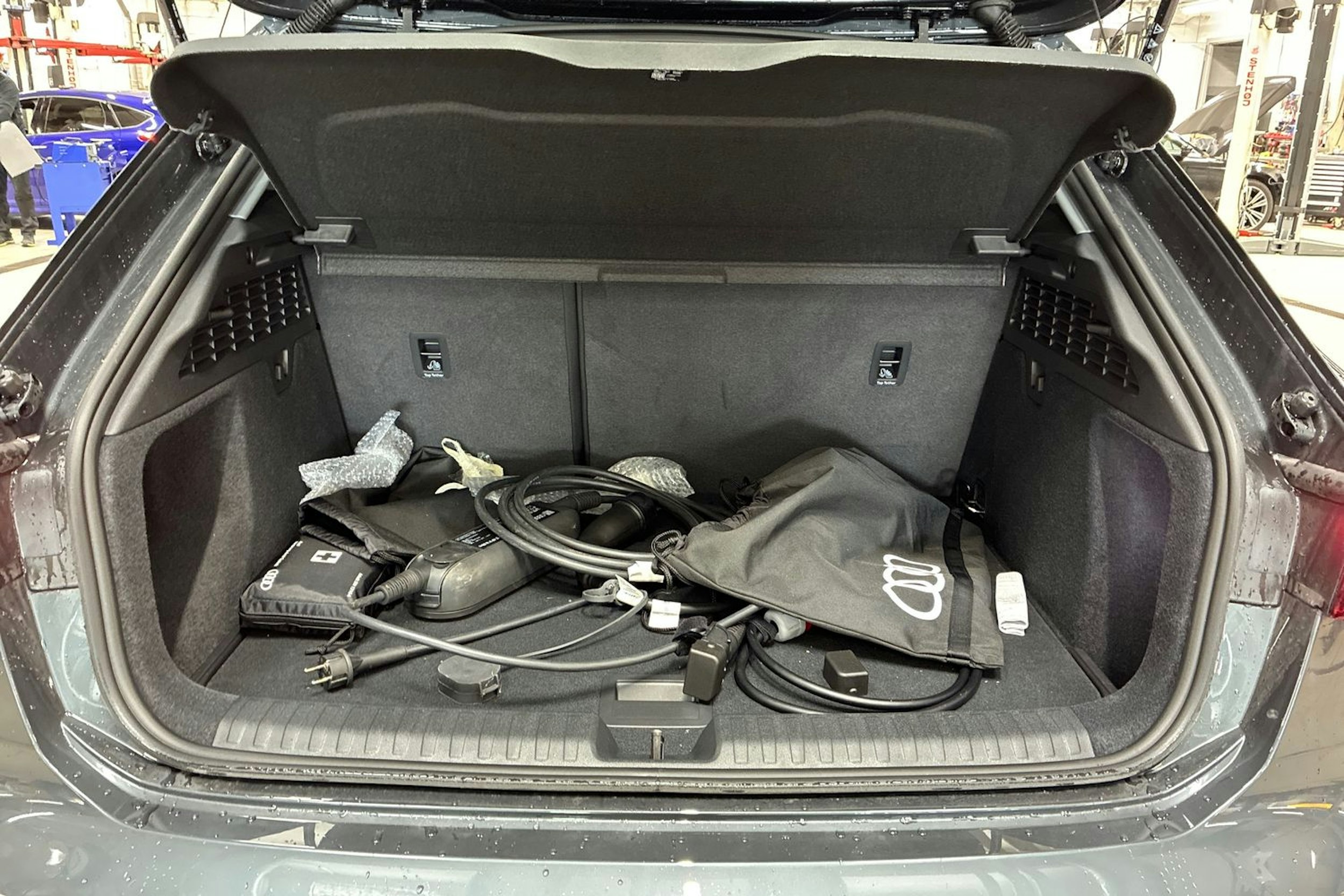 harmaa Audi A3 2025 kuva 12.
