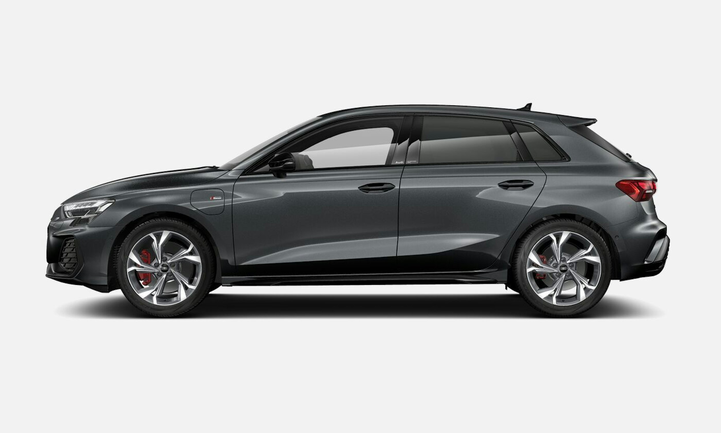 harmaa Audi A3 2025 kuva 2.