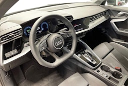 harmaa Audi A3 2025 kuva 7.