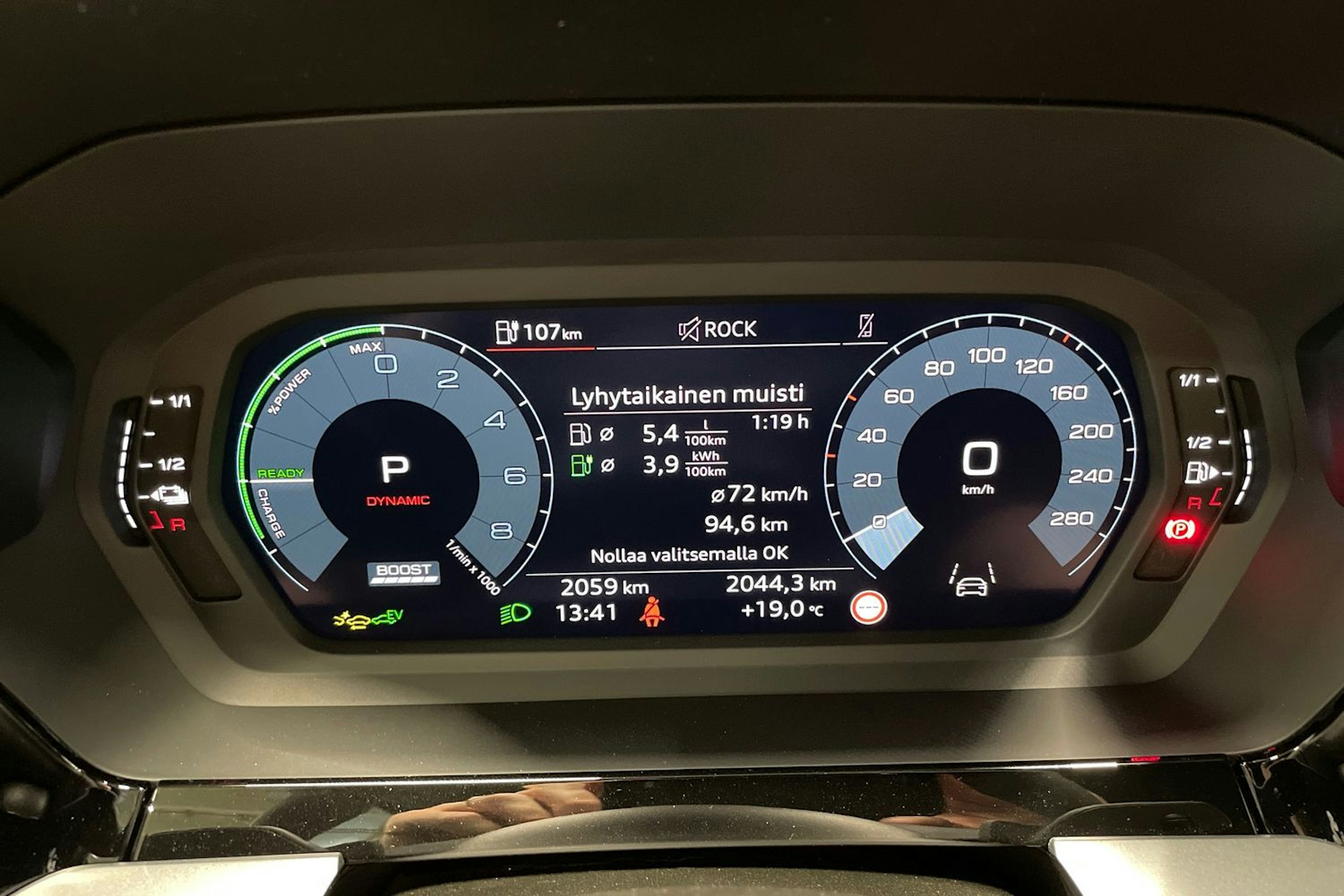 harmaa Audi A3 2025 kuva 14.