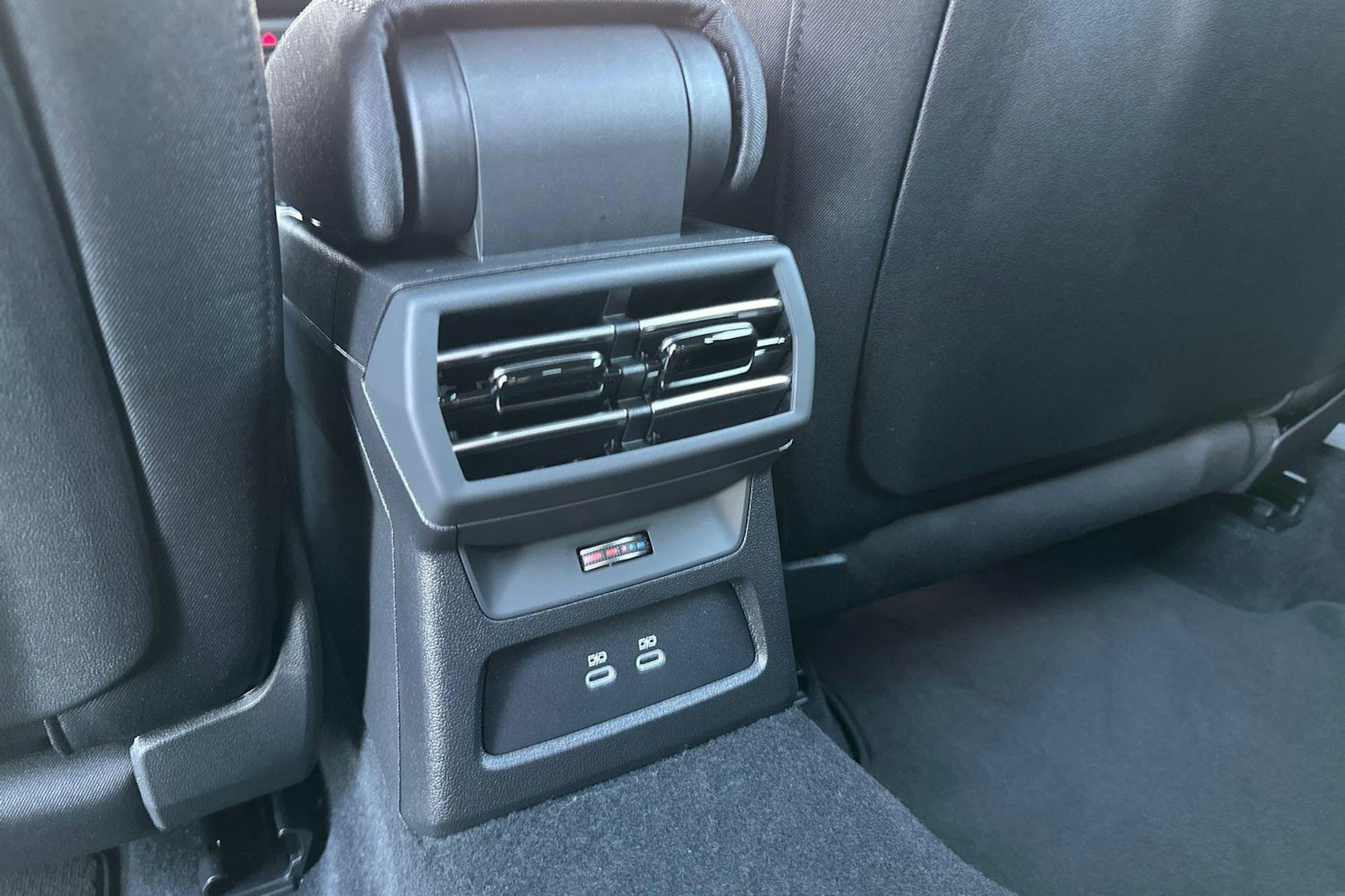 valkoinen Audi A3 2025 kuva 11.