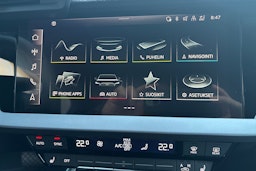 musta Audi A3 2025 kuva 11.