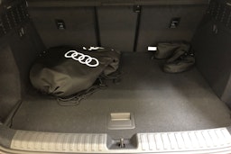 met. punainen Audi A3 2025 kuva 11.