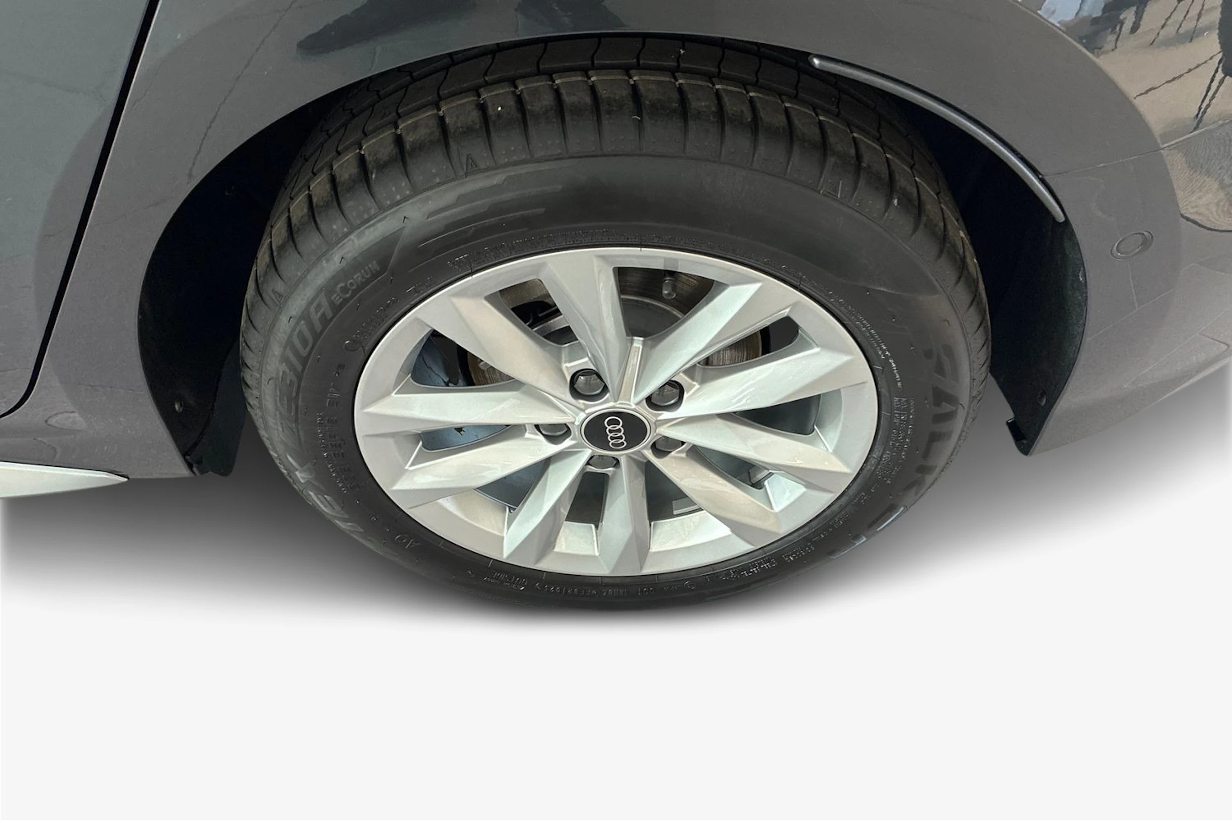 harmaa Audi A3 2025 kuva 9.