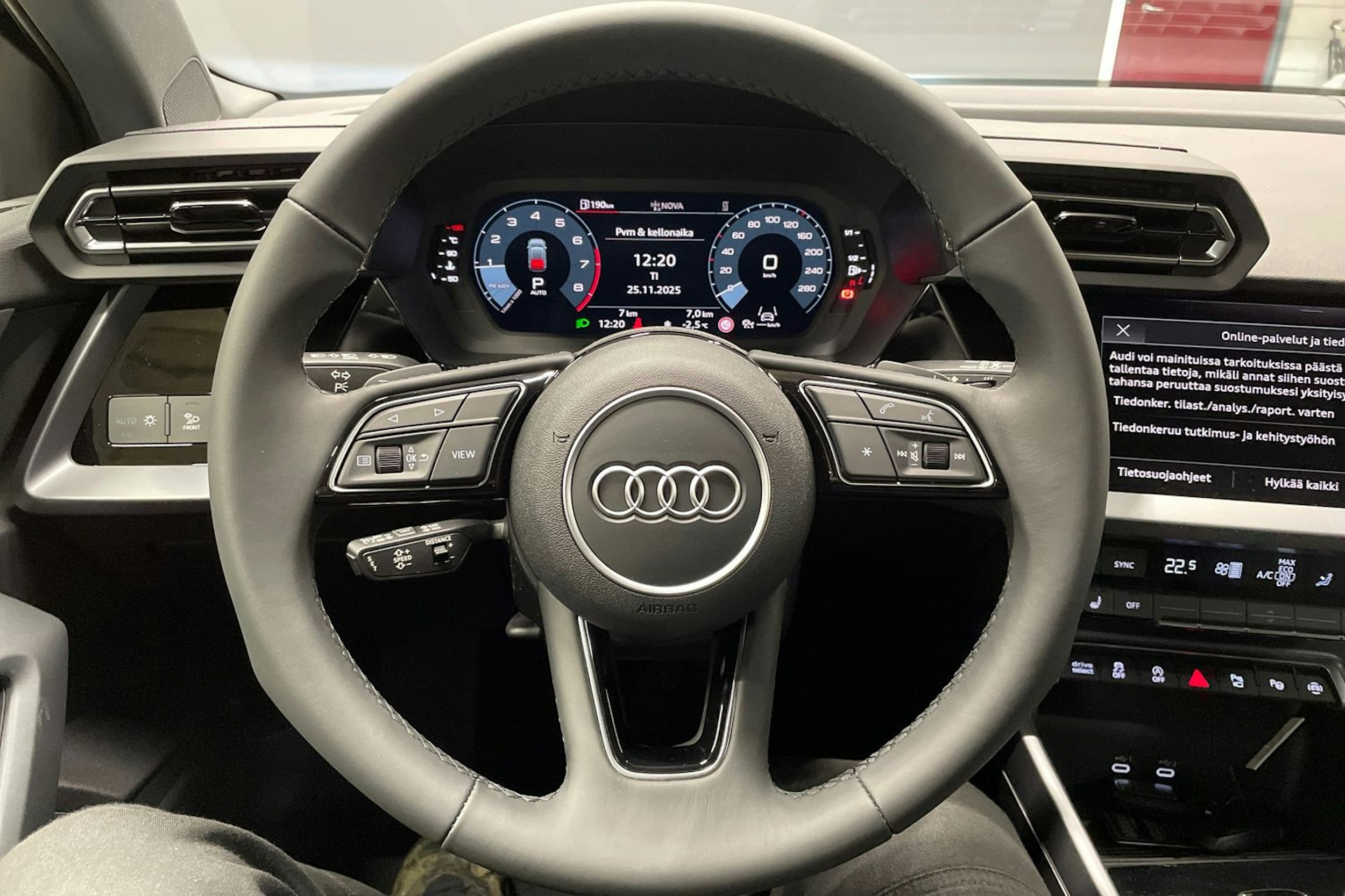 musta Audi A3 2025 kuva 17.