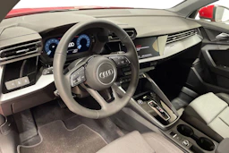 punainen Audi A3 2025 kuva 6.