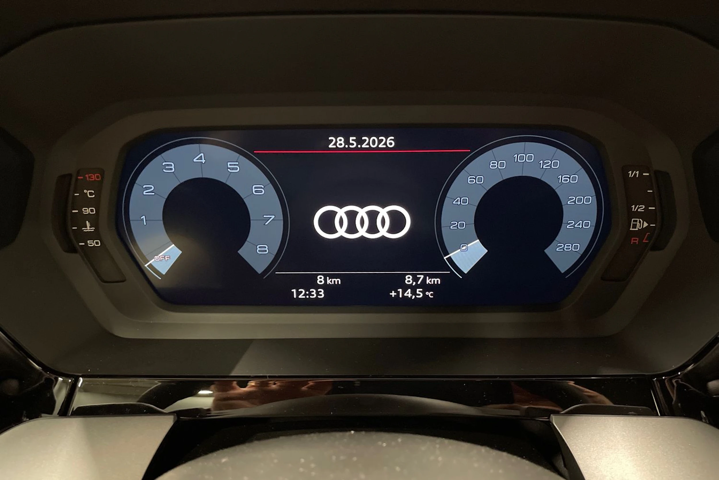 punainen Audi A3 2025 kuva 13.