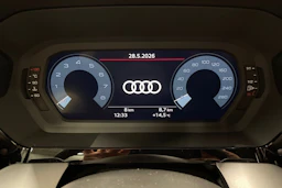 punainen Audi A3 2025 kuva 13.