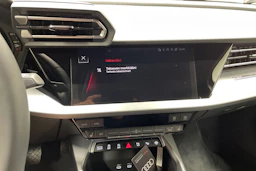 punainen Audi A3 2025 kuva 14.