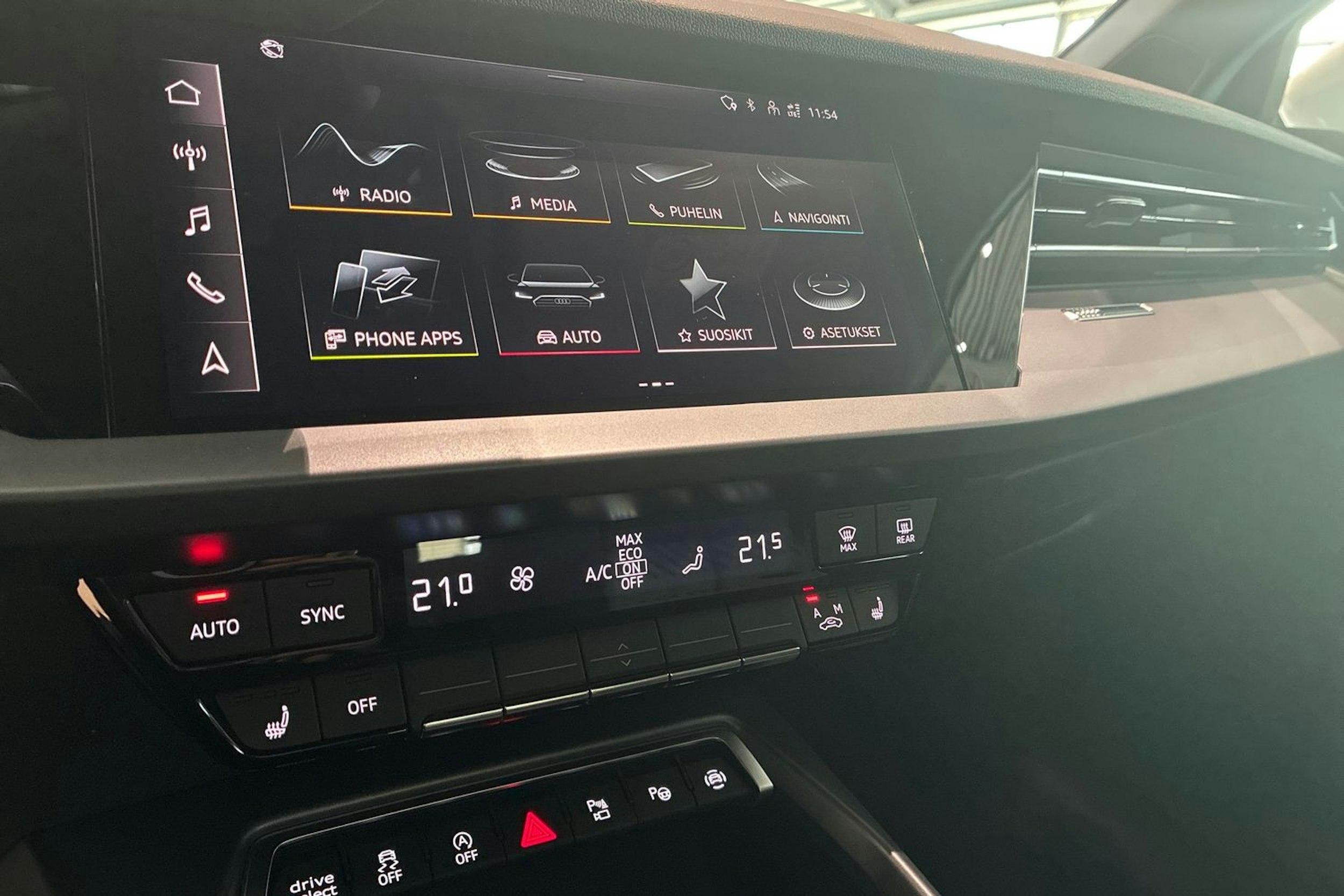 valkoinen Audi A3 2025 kuva 8.