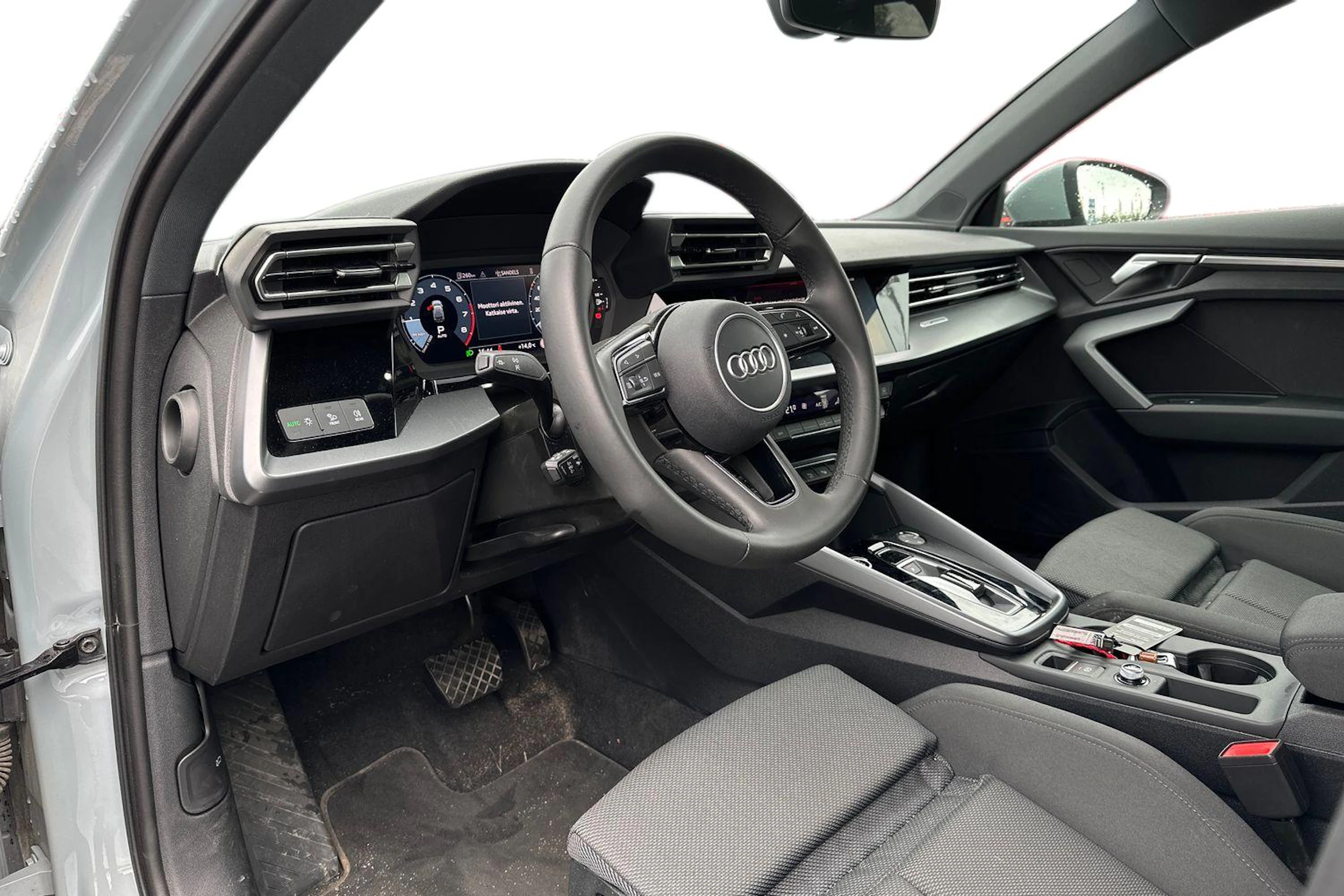 harmaa Audi A3 2025 kuva 3.