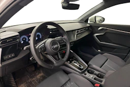 valkoinen Audi A3 2025 kuva 3.
