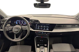 valkoinen Audi A3 2025 kuva 7.