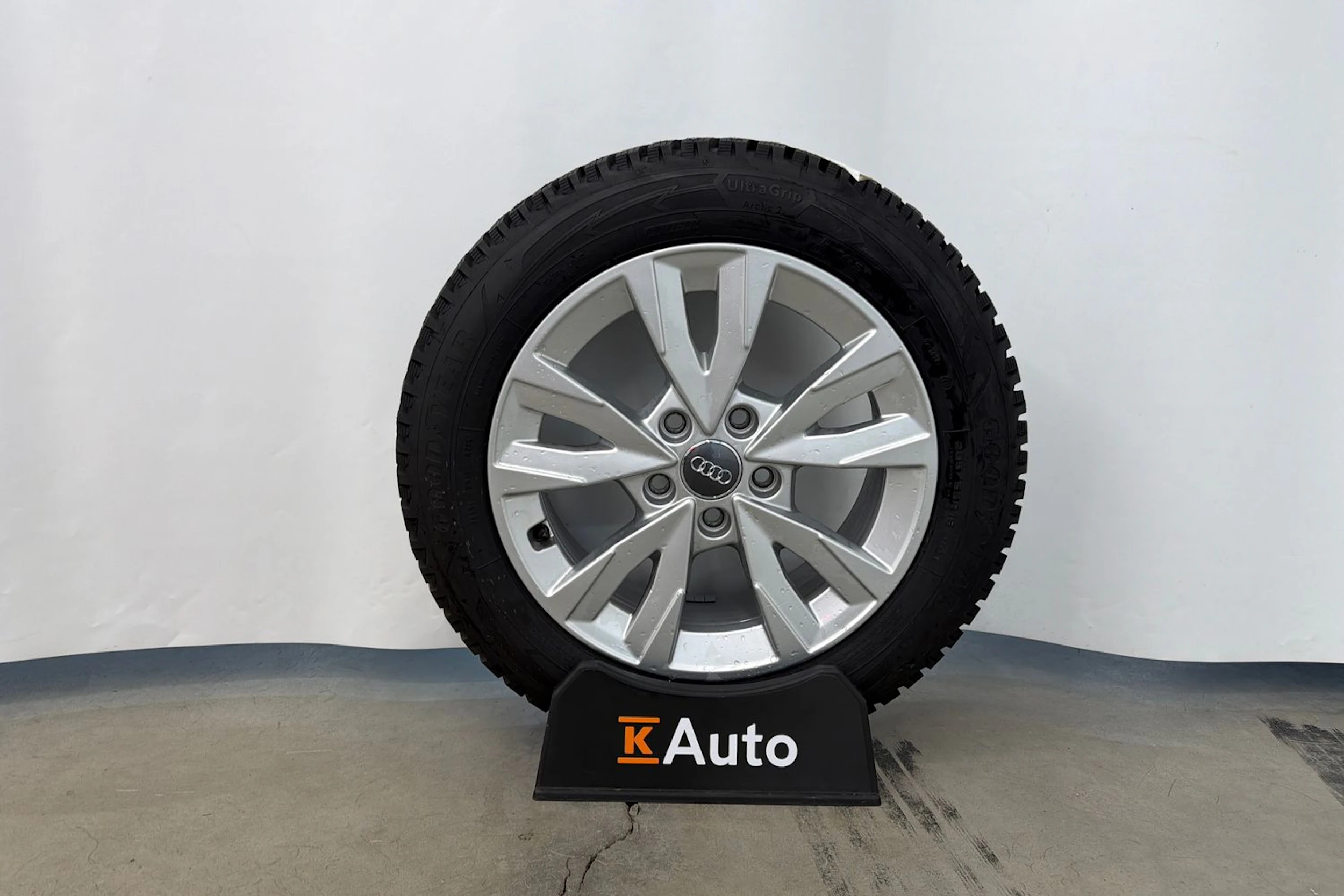 valkoinen Audi A3 2025 kuva 11.