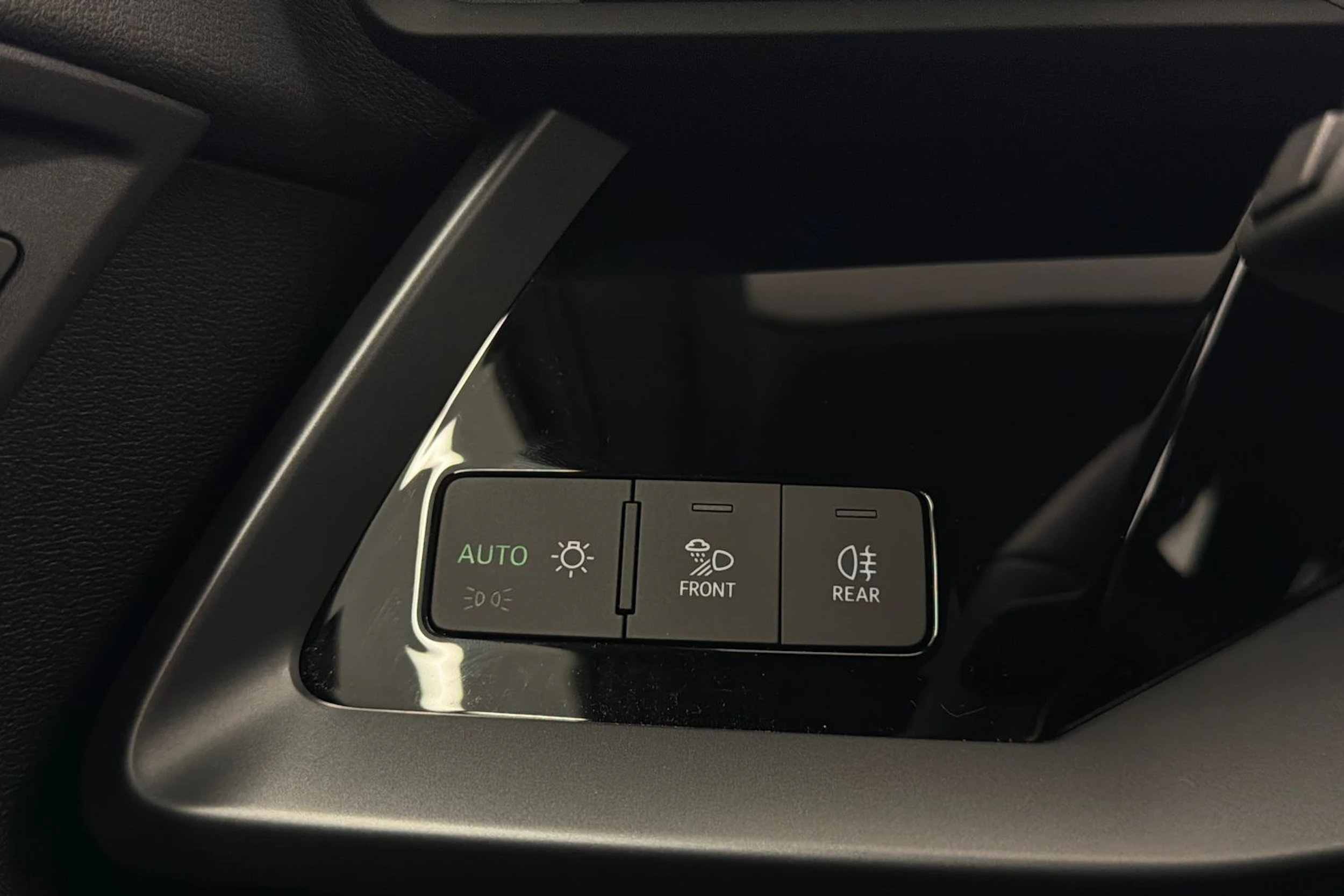 valkoinen Audi A3 2025 kuva 16.