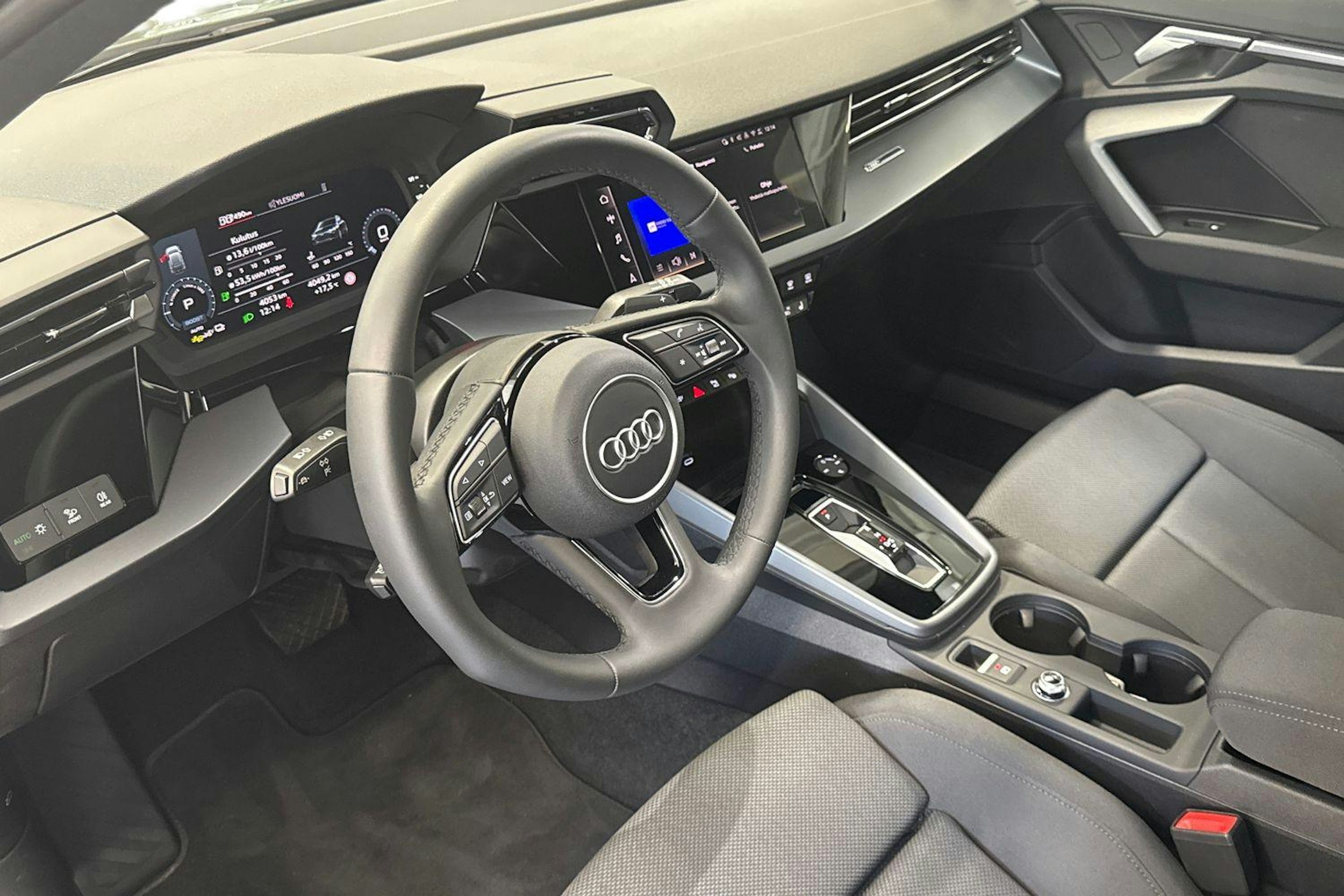 vihreä Audi A3 2025 kuva 6.