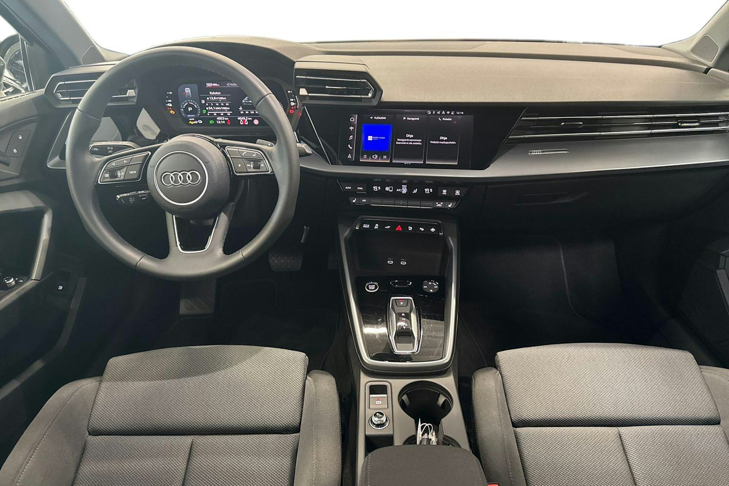 vihreä Audi A3 2025 kuva 7.