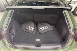 vihreä Audi A3 2025 kuva 11.
