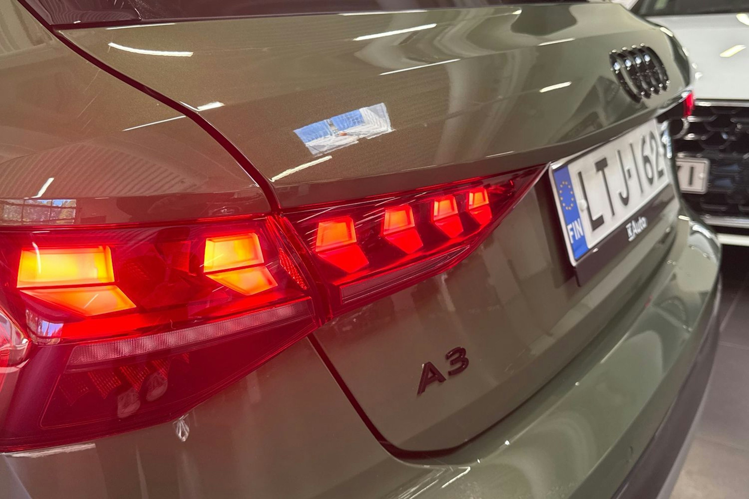 vihreä Audi A3 2025 kuva 12.