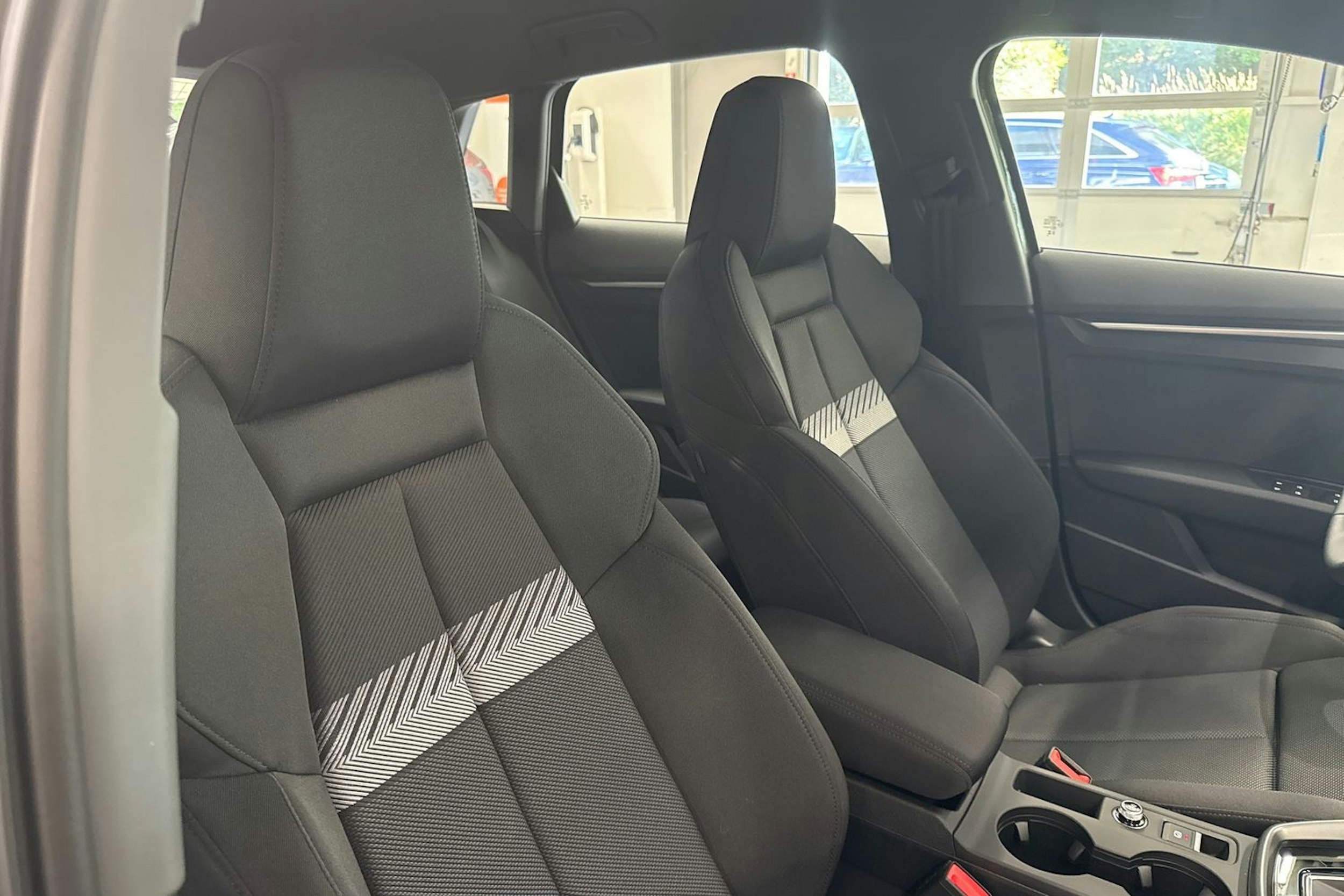 vihreä Audi A3 2025 kuva 15.
