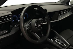 valkoinen Audi A3 2025 kuva 6.