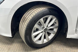 valkoinen Audi A3 2025 kuva 10.