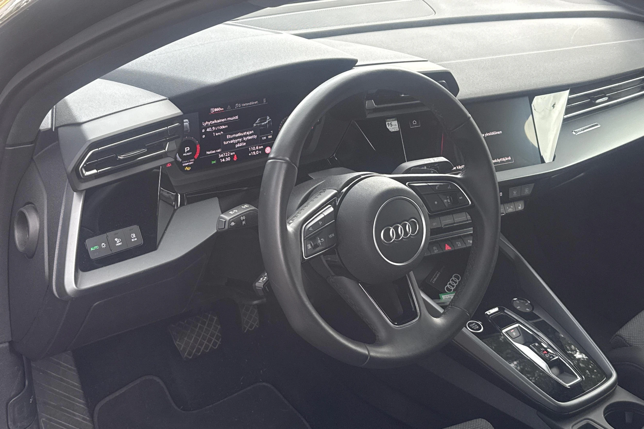 musta Audi A3 2025 kuva 3.
