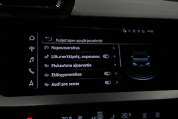 musta Audi A3 2025 kuva 25.