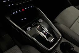musta Audi A3 2025 kuva 28.