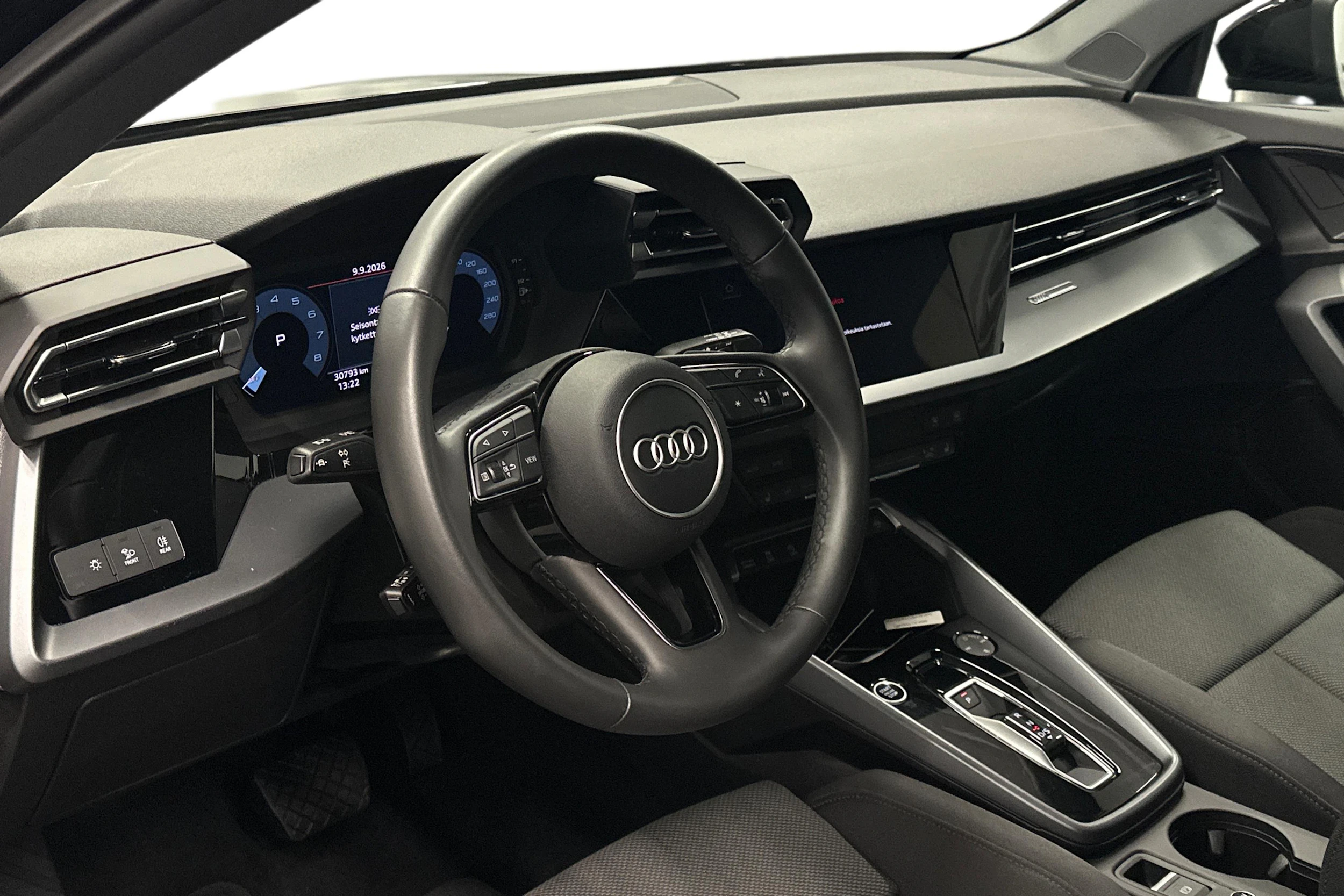 musta Audi A3 2025 kuva 6.
