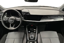 musta Audi A3 2025 kuva 7.