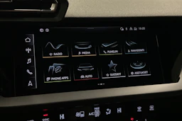 musta Audi A3 2025 kuva 16.