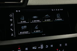 musta Audi A3 2025 kuva 17.