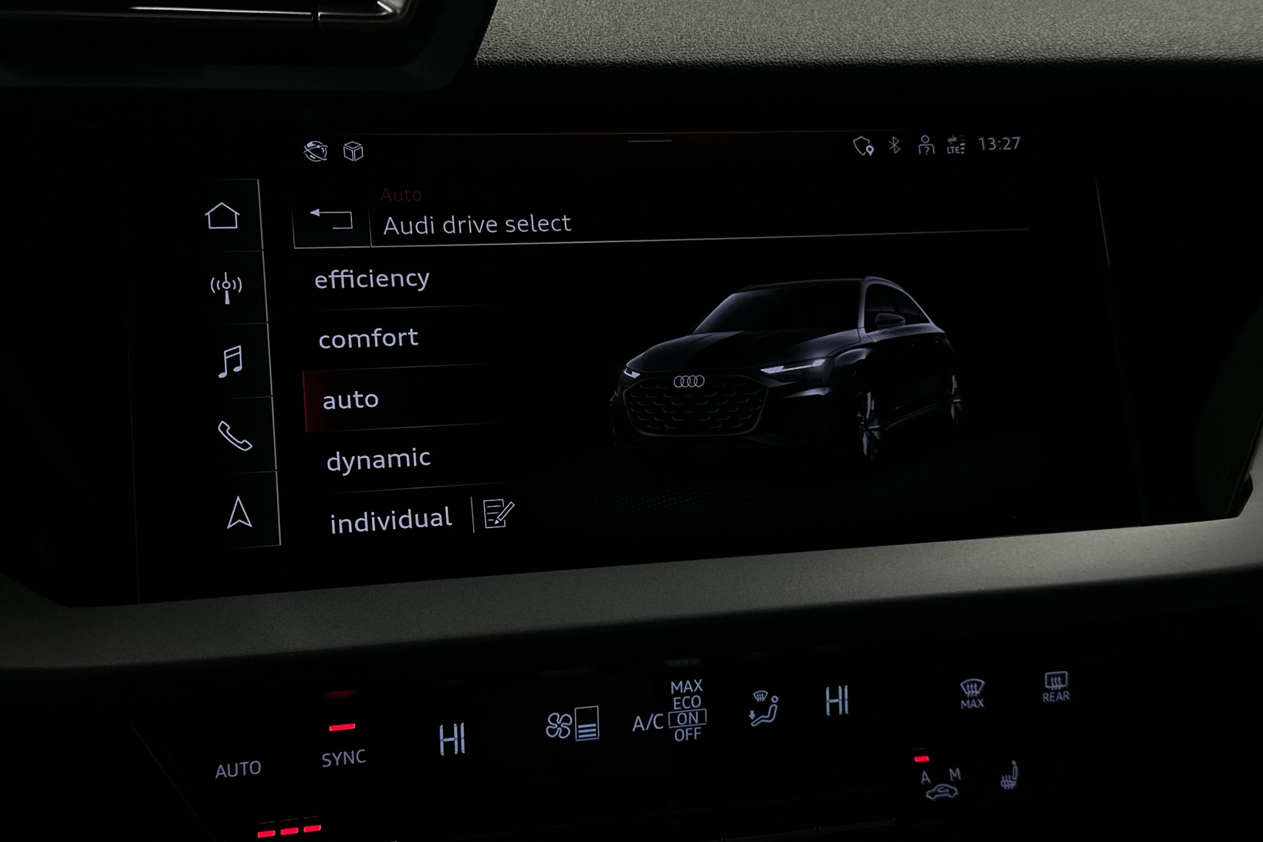 musta Audi A3 2025 kuva 23.