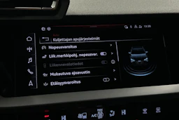 musta Audi A3 2025 kuva 25.