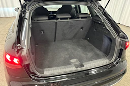 musta Audi A3 2025 kuva 32.