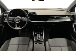 musta Audi A3 2025 kuva 7.