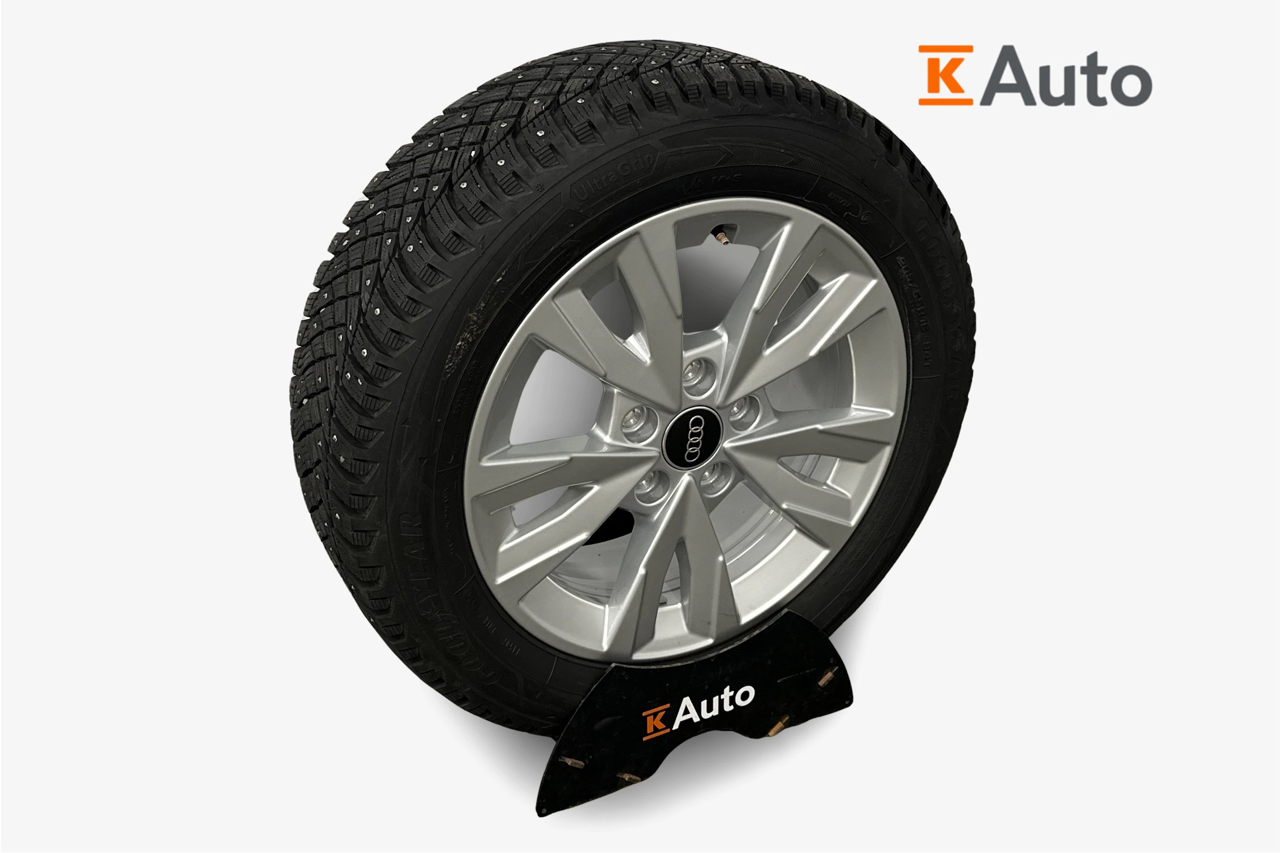 musta Audi A3 2025 kuva 9.