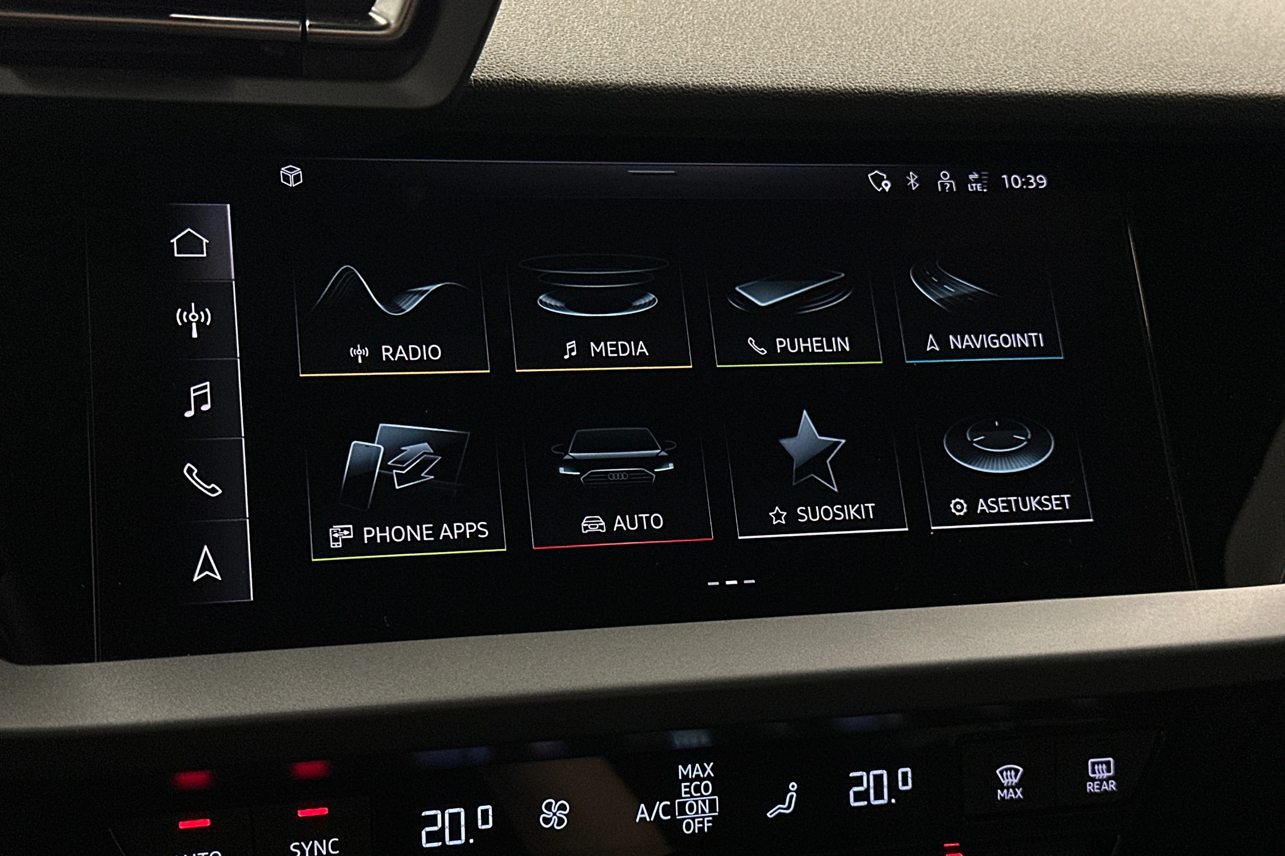 musta Audi A3 2025 kuva 16.