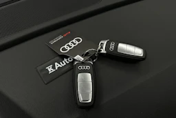 musta Audi A3 2025 kuva 36.