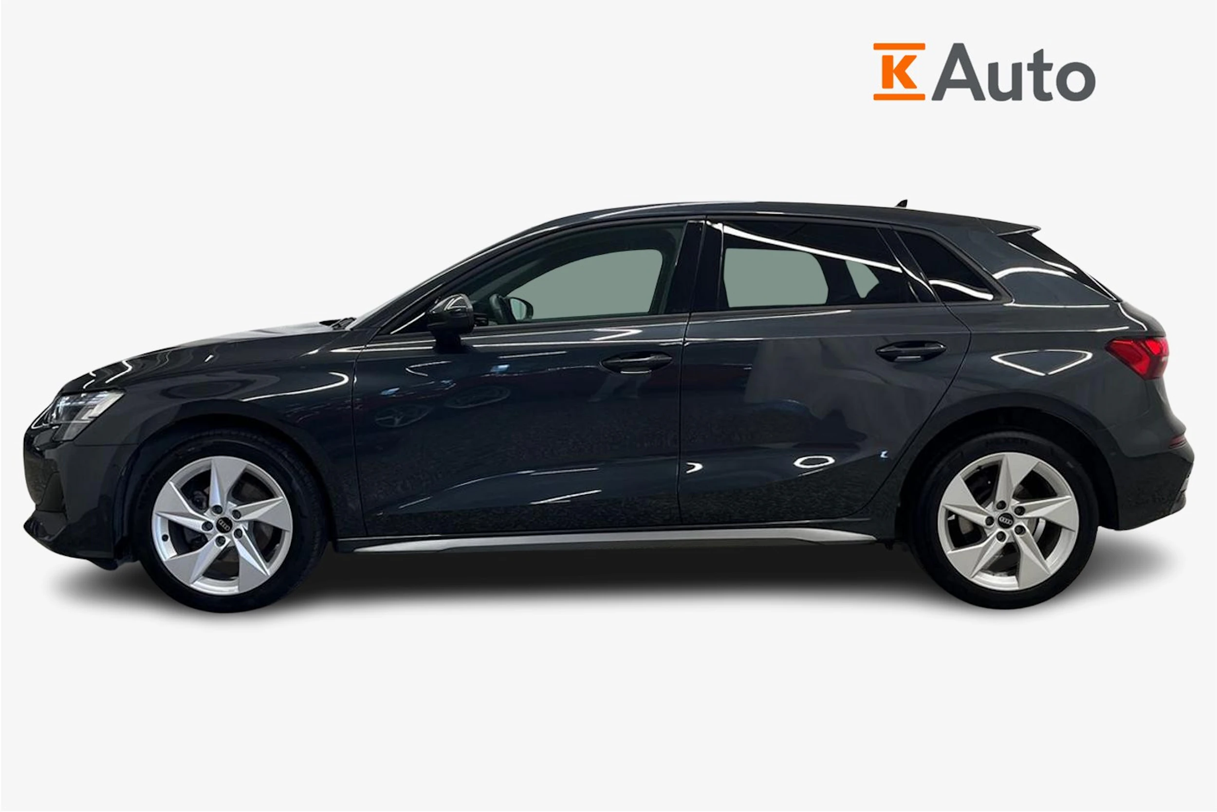 Harmaa Audi A3 2025 kuva 7.